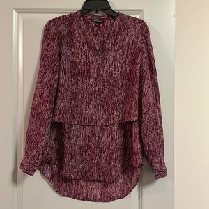 Banana republic dark red and white button up long sleeve blouse size medium